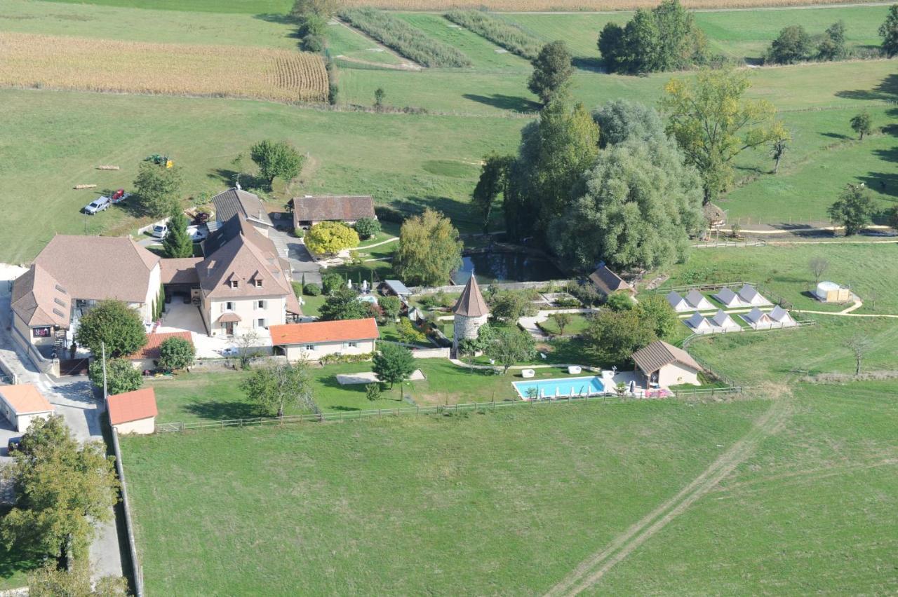 Готель Domaine De Suzel Vignieu Екстер'єр фото